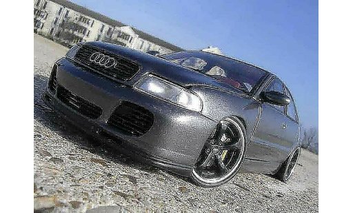Audi A4 berline 1/18 Ut Models rs turbo techart gris anthracite coche miniatura