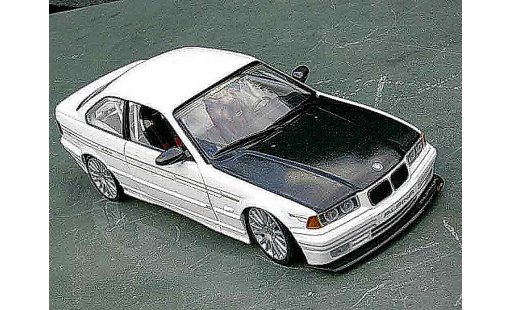 Alpina B3 berline 1/18 Ut Models E36 alpina b3 coche miniatura