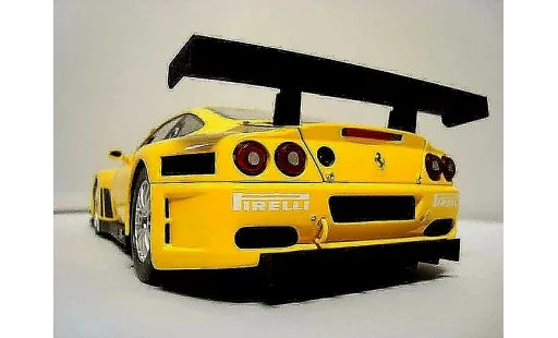 Ferrari 575 GTC 1/18 Kyosho evoluzione 2005 amarillo coche miniatura