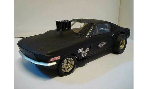 Ford Mustang Gasser 1/18 GMP drag pork chop flat black coche miniatura