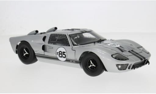 Ford GT40 1/18 Shelby Collectibles MkII silber 1966 1:18 coche miniatura