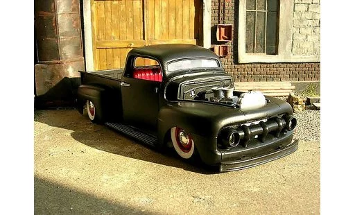 Ford F-100 Pickup 1/18 Welly F 100 pick up 1951 devil spirit coche miniatura