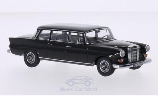 Coche miniatura Mercedes 200 1/43 GLM W111 Binz Lang negro 1965 Mercedes 200 1/43 GLM W111 Binz Lang negro 1965 coche miniatura