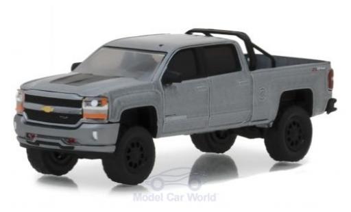 Chevrolet Silverado 1/64 Greenlight 1500 metalico gris 2018 coche miniatura