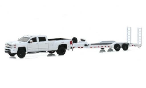 Chevrolet Silverado 1/64 Greenlight 3500 HD blanco 2018 avec Zweiachs-Schwerlastanhänger coche miniatura