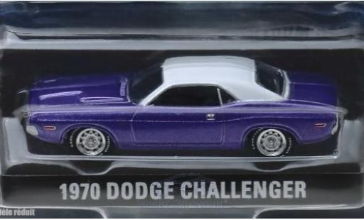 Dodge Challenger 1970 1/64 Greenlight metalico purpura/blanco Graveyard Carz 1970 coche miniatura
