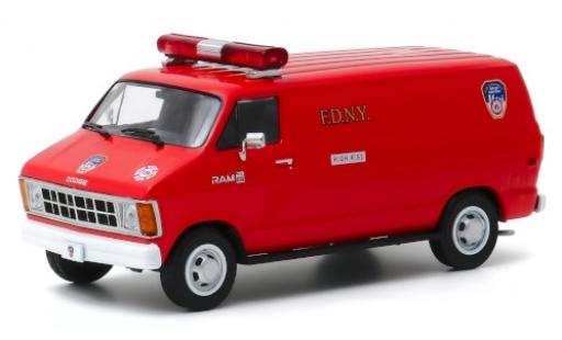 Coche miniatura Dodge RAM 1/43 Greenlight B 150 FDNY 1983 Dodge RAM 1/43 Greenlight B 150 FDNY 1983 coche miniatura