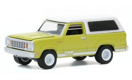 Coche miniatura Dodge RAM 1/64 Greenlight Ramcharger verde/blanco 1977 Dodge RAM 1/64 Greenlight Ramcharger verde/blanco 1977 coche miniatura