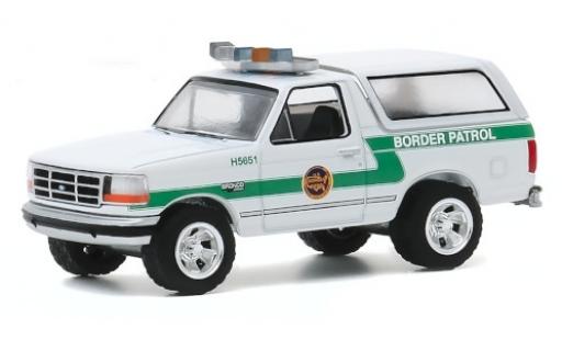 Ford Bronco 1/64 Greenlight U.S. Customs and Border Projoection 1993 Border Patrol coche miniatura