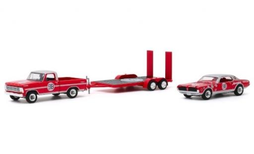 Ford F-1 1/64 Greenlight 00 1967 avec Flachbettanhänger et Mercury Cougar No.98 D.Gurney coche miniatura