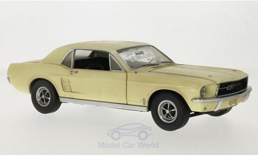 Ford Mustang 1967 1/18 Greenlight Coupe beige/Dekor The Walking Dead 1967 inklusive Accessoires coche miniatura