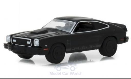 Ford Mustang 1/64 Greenlight II Cobra II negro 1976 coche miniatura