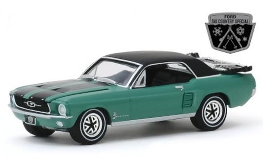 Coche miniatura Ford Mustang 1/64 Greenlight Ski Country Special metalico verde/matt-negro 1967 Ford Mustang 1/64 Greenlight Ski Country Special metalico verde/matt-negro 1967 coche miniatura