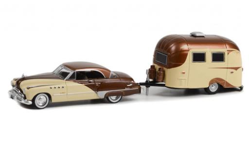 Coche miniatura Buick Roadmaster 1/64 Greenlight Hardtop brun/beige 1949 Buick Roadmaster 1/64 Greenlight Hardtop brun/beige 1949 coche miniatura