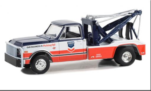 Coche miniatura Chevrolet C-30 1/64 Greenlight Dually Wrecker Standard huile 1968 Chevrolet C-30 1/64 Greenlight Dually Wrecker Standard huile 1968 coche miniatura