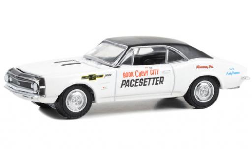 Chevrolet Camaro 1/64 Greenlight SS Book Chevy City Pacesetter 1967 coche miniatura