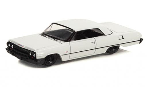 Coche miniatura Chevrolet Impala 1/64 Greenlight Lowrider blanco 1963 Chevrolet Impala 1/64 Greenlight Lowrider blanco 1963 coche miniatura