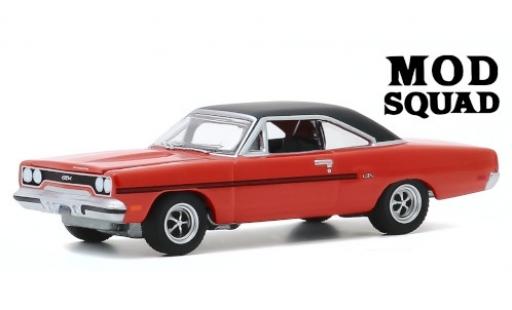 Coche miniatura Plymouth GTX 1/64 Greenlight naranja/matt-negro The Mod Squad 1970 Plymouth GTX 1/64 Greenlight naranja/matt-negro The Mod Squad 1970 coche miniatura