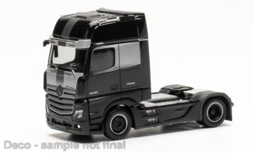 Coche miniatura Mercedes Actros 1/87 Herpa Gigaspace Edition 3 matte noir Mercedes Actros 1/87 Herpa Gigaspace Edition 3 matte noir coche miniatura