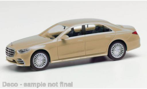 Coche miniatura Mercedes CLA 1/87 Herpa S-classe metallise beige Mercedes CLA 1/87 Herpa S-classe metallise beige coche miniatura
