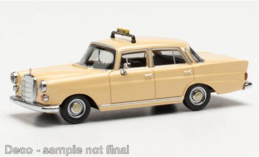 Coche miniatura Mercedes 200 1/87 Herpa (W110) Taxi (D) Mercedes 200 1/87 Herpa (W110) Taxi (D) coche miniatura