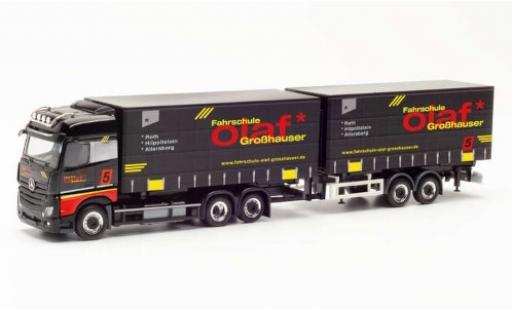 Coche miniatura Mercedes Actros 1/87 Herpa BigSpace rojo Fahrschule Olaf Großhauser Tandem-bache de camion-camion avec remorque Mercedes Actros 1/87 Herpa BigSpace rojo Fahrschule Olaf Großhauser Tandem-bache de camion-camion avec remorque coche miniatura