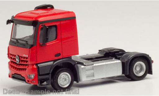 Coche miniatura Mercedes CLA 1/87 Herpa Arocs Classic rojo Mercedes CLA 1/87 Herpa Arocs Classic rojo coche miniatura