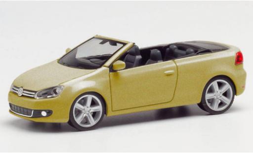 Coche miniatura Volkswagen Golf 1/87 Herpa Carbriolet metalico beige Volkswagen Golf 1/87 Herpa Carbriolet metalico beige coche miniatura