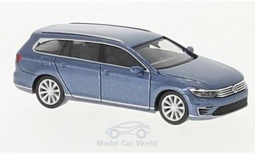 Coche miniatura Volkswagen Passat 1/87 Herpa Variant GTE metalico azul Volkswagen Passat 1/87 Herpa Variant GTE metalico azul coche miniatura