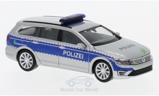 Coche miniatura Volkswagen Passat 1/87 Herpa Variant GTE Polizei Hamburg Volkswagen Passat 1/87 Herpa Variant GTE Polizei Hamburg coche miniatura