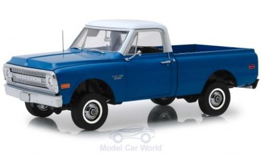 Coche miniatura Chevrolet C-10 1/18 Highway 61 Pick Up azul/blanco 1970 with Lift Kit Chevrolet C-10 1/18 Highway 61 Pick Up azul/blanco 1970 with Lift Kit coche miniatura