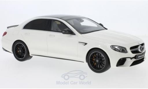 Coche miniatura Mercedes Classe E 1/18 GT Spirit AMG E63 S blanco 2018 Mercedes Classe E 1/18 GT Spirit AMG E63 S blanco 2018 coche miniatura