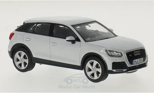 Audi Q2 1/43 iScale blanco coche miniatura