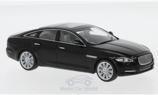 Jaguar XJ 1/43 IXO negro RHD coche miniatura