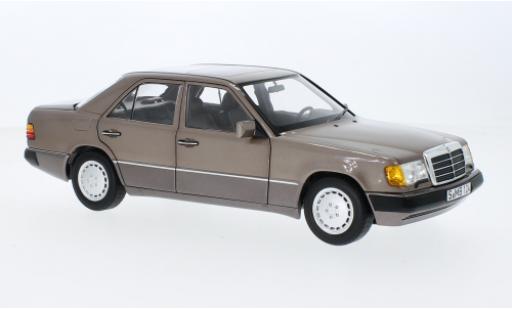 Coche miniatura Mercedes 230 1/18 I Norev E (W124) metallise beige 1989 Mercedes 230 1/18 I Norev E (W124) metallise beige 1989 coche miniatura