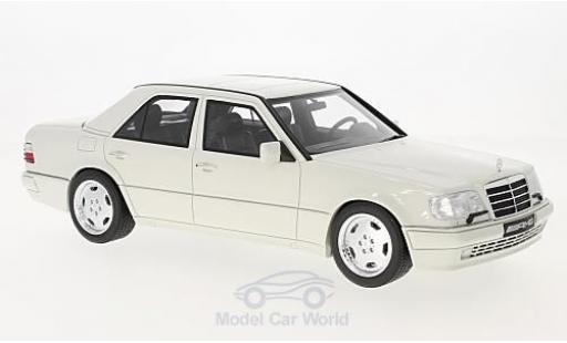 Coche miniatura Mercedes Classe E 1/18 Ottomobile E60 AMG (W124) blanco Mercedes Classe E 1/18 Ottomobile E60 AMG (W124) blanco coche miniatura
