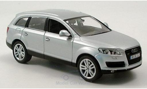 Audi Q7 1/43 Schuco gris coche miniatura