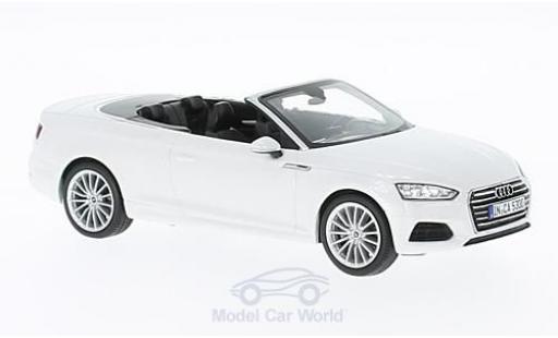 Coche miniatura Audi A5 1/43 Spark Cabriolet metalico blanco 2016 Audi A5 1/43 Spark Cabriolet metalico blanco 2016 coche miniatura