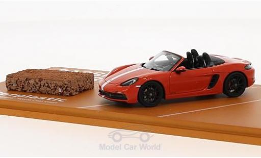 Porsche Boxster 1/43 Spark 718 GTS naranja/blanco 2018 Tennis Grand Prix mit einem Stück original Tennisboden coche miniatura