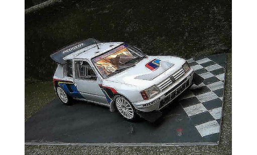 Peugeot 205 Turbo 16 1/18 Solido presentation rallye T16 coche miniatura