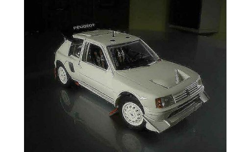 Peugeot 205 Turbo 16 1/18 Solido plain body T16 coche miniatura