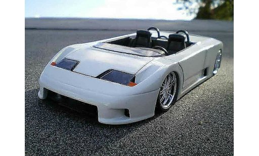 Bugatti EB110 barquette 1/18 Burago blanco coche miniatura