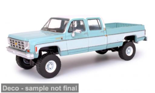 Chevrolet Silverado 1/64 IXO America K30 Crew Cab Fleetside Lifted blau/weiss 1978 1:64 coche miniatura