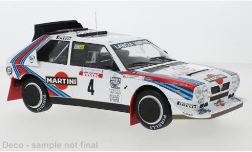Coche miniatura Lancia Delta 1/18 IXO S4 No.4 Martini Racing Martini Tour de Corse 1986 H.Toivonen/S.Cresto Lancia Delta 1/18 IXO S4 No.4 Martini Racing Martini Tour de Corse 1986 H.Toivonen/S.Cresto coche miniatura
