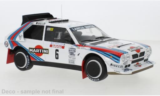 Coche miniatura Lancia Delta 1/18 IXO S4 No.6 Martini Racing Martini Tour de Corse 1986 M.Biasion/T.Siviero Lancia Delta 1/18 IXO S4 No.6 Martini Racing Martini Tour de Corse 1986 M.Biasion/T.Siviero coche miniatura