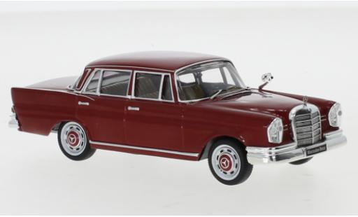 Coche miniatura Mercedes 220 1/43 IXO SE (W111) rojo 1959 Mercedes 220 1/43 IXO SE (W111) rojo 1959 coche miniatura