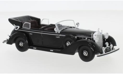 Coche miniatura Mercedes 770 1/43 IXO K Cabriolet negro 1938 Mercedes 770 1/43 IXO K Cabriolet negro 1938 coche miniatura