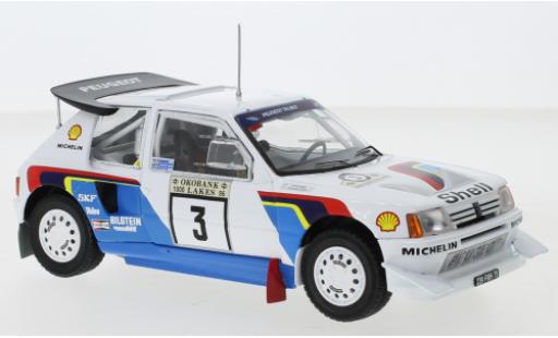 Coche miniatura Peugeot 205 1/24 IXO T16 E2 No.3 Rallye WM 1000 Lakes Rally 1986 J.Kankkunen/J.Piironen Peugeot 205 1/24 IXO T16 E2 No.3 Rallye WM 1000 Lakes Rally 1986 J.Kankkunen/J.Piironen coche miniatura