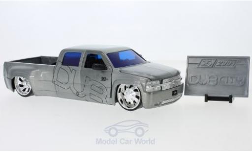 Coche miniatura Chevrolet Silverado 1/24 Jada Toys Dooley gris 1999 Chevrolet Silverado 1/24 Jada Toys Dooley gris 1999 coche miniatura