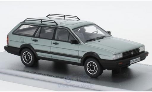 Volkswagen Passat 1/43 Kess Variant GT Syncro metalico verde 1985 coche miniatura